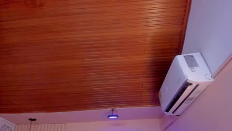 Viiolett online show from 01-07-25, 07:06