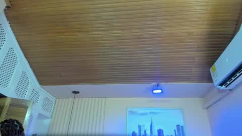 Viiolett online show from 12-14-25, 07:29