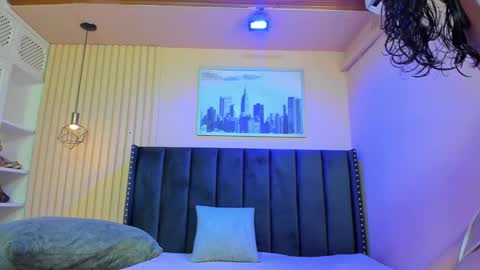 Viiolett online show from 01-16-26, 07:29