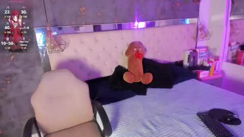 Violet online show from 09-13-25, 01:33