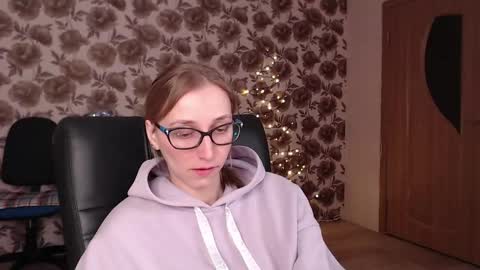 Snapshot of vikaericka chatting on 01-08-25, 09:23 Vika online show from 01-08-25, 09:23