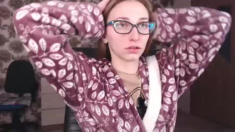 Snapshot of vikaericka chatting on 02-03-25, 06:02 Vika online show from 02-03-25, 06:02