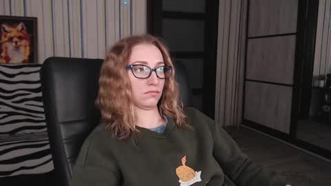 Snapshot of vikaericka chatting on 03-08-25, 10:13 Vika online show from 03-08-25, 10:13