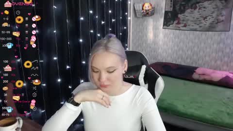 Snapshot of vikapowers chatting on 12-14-24, 06:13 vikapowers online show from 12-14-24, 06:13