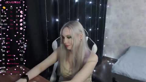 Snapshot of vikapowers chatting on 01-13-25, 07:53 vikapowers online show from 01-13-25, 07:53