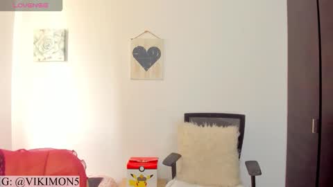 Snapshot of viki_mom chatting on 09-16-25, 05:03 Viki Mom  online show from 09-16-25, 05:03