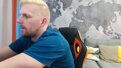 Snapshot of vikingchrisss chatting on 01-25-25, 11:02 vikingchrisss online show from 01-25-25, 11:02