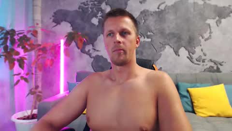 Snapshot of vikingchrisss chatting on 10-04-25, 10:13 vikingchrisss online show from 10-04-25, 10:13