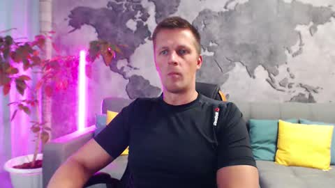 Snapshot of vikingchrisss chatting on 10-10-25, 09:30 vikingchrisss online show from 10-10-25, 09:30