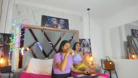 Snapshot of vikitomson chatting on 12-15-24, 12:49 vikiTomson online show from 12-15-24, 12:49