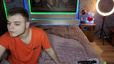 Snapshot of vikki_and_george chatting on 03-12-25, 10:07 vikki and george online show from 03-12-25, 10:07