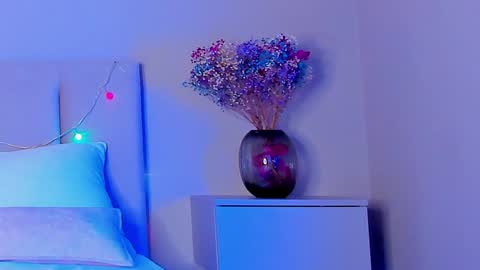 VIKKI online show from 01-14-25, 06:49