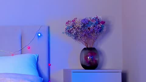 VIKKI online show from 01-18-25, 06:53