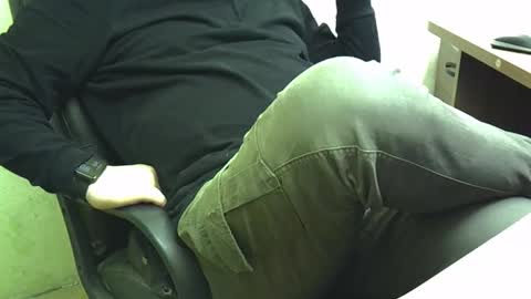 viknik16cm online show from 11-12-25, 05:30