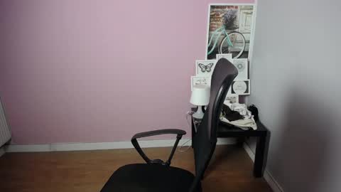 Snapshot of viktoria_lovely chatting on 12-03-24, 06:15 viktoria_lovely online show from 12-03-24, 06:15