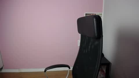 Snapshot of viktoria_lovely chatting on 09-22-25, 05:31 viktoria_lovely online show from 09-22-25, 05:31