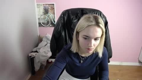 viktoria_lovely online show from 04-01-26, 07:09