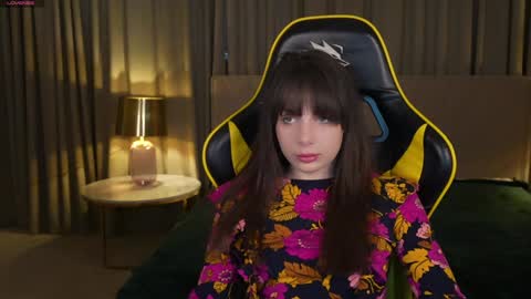 Snapshot of viktoria_storm chatting on 12-05-24, 11:05 Alisa online show from 12-05-24, 11:05