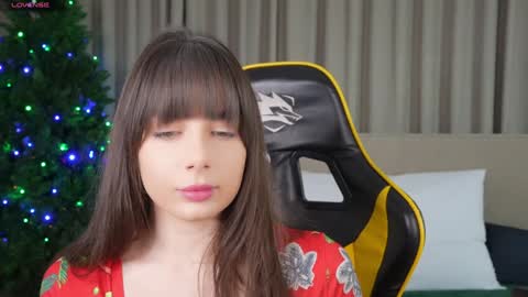 Snapshot of viktoria_storm chatting on 12-08-24, 04:28 Alisa online show from 12-08-24, 04:28