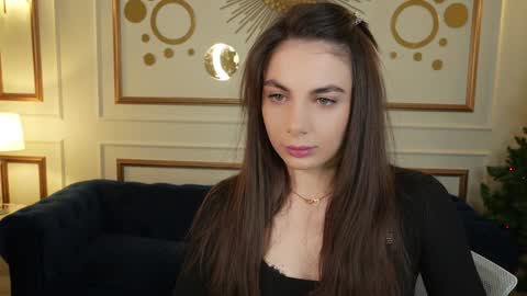 Snapshot of viktoria_storm chatting on 01-03-25, 08:11 Alisa online show from 01-03-25, 08:11