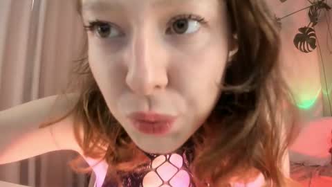 Vikky online show from 09-23-25, 07:22