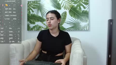 vikysexy28 online show from 03-11-25, 09:59