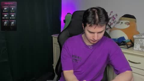 Snapshot of vincent__strong chatting on 01-11-26, 08:19 Vincent Strong online show from 01-11-26, 08:19