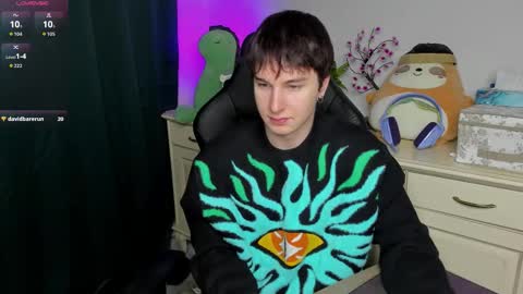 Snapshot of vincent__strong chatting on 02-08-26, 04:27 Vincent Strong online show from 02-08-26, 04:27