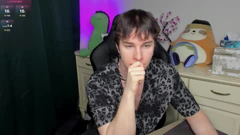 Snapshot of vincent__strong chatting on 02-09-26, 09:13 Vincent Strong online show from 02-09-26, 09:13