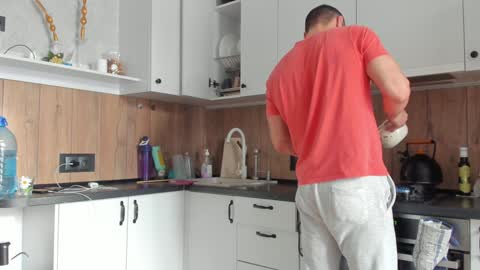 Vincent.  uncut 18cm online show from 12-26-24, 08:18