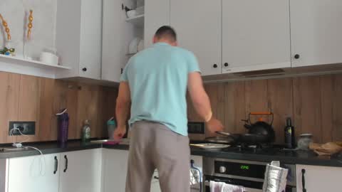 Vincent.  uncut 18cm online show from 01-18-25, 09:45