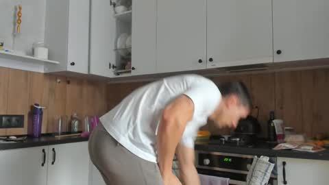 Vincent.  uncut 18cm online show from 02-14-25, 07:59