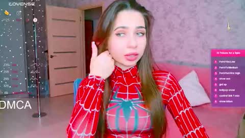 Vinkiepinkie online show from 11-28-25, 04:53