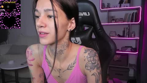 Snapshot of vinkitinkii chatting on 12-09-24, 06:12 vinkitinkii online show from 12-09-24, 06:12