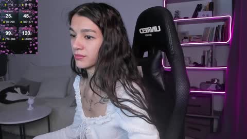 Snapshot of vinkitinkii chatting on 12-19-24, 07:07 vinkitinkii online show from 12-19-24, 07:07