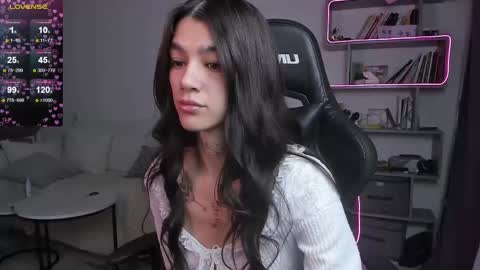 Snapshot of vinkitinkii chatting on 02-15-25, 07:16 vinkitinkii online show from 02-15-25, 07:16