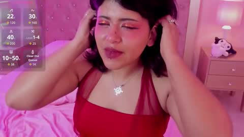 Snapshot of vinksmokee chatting on 02-20-26, 04:51 Vin online show from 02-20-26, 04:51