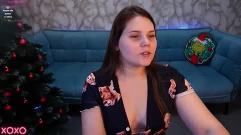 Snapshot of vinnasky chatting on 12-15-25, 07:45 Milla online show from 12-15-25, 07:45