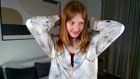 Viola but friends call me Sisi online show from 04-05-26, 04:04