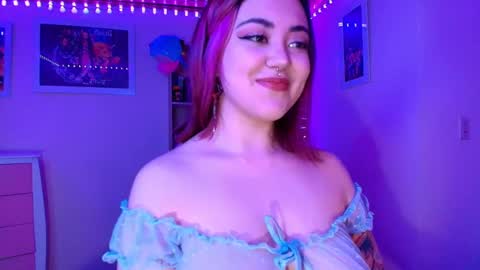 Snapshot of violeet_smile chatting on 09-26-25, 06:50 violet online show from 09-26-25, 06:50