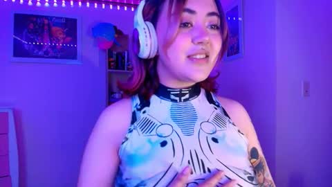 Snapshot of violeet_smile chatting on 10-02-25, 03:02 violet online show from 10-02-25, 03:02