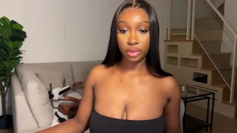 Fantasy Black Girl online show from 10-20-25, 06:25