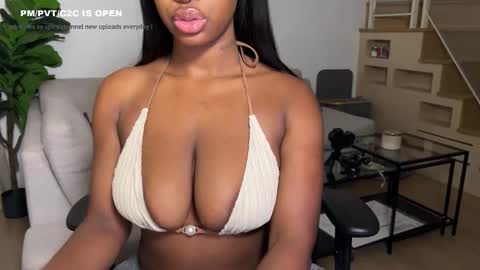 Fantasy Black Girl online show from 02-19-26, 05:25