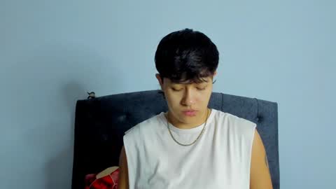 Violet and Casper online show from 01-22-25, 09:46