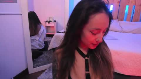 Violet Jones online show from 09-29-25, 02:55