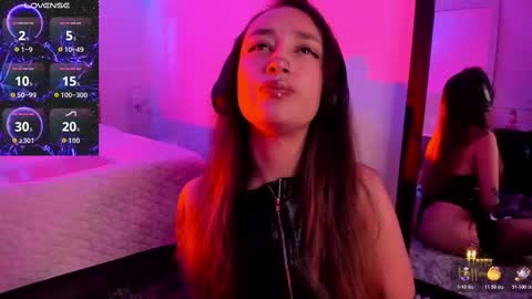 Violet Jones online show from 10-24-25, 02:57