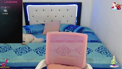 Violeta online show from 12-17-24, 02:01