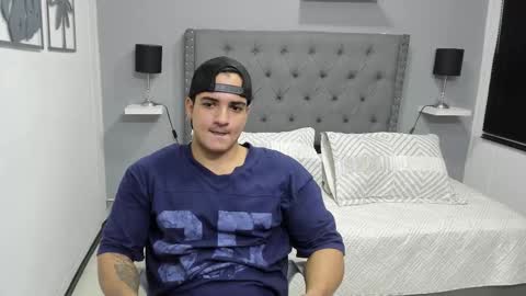 VIOLETA AND MAXX online show from 12-16-25, 12:37