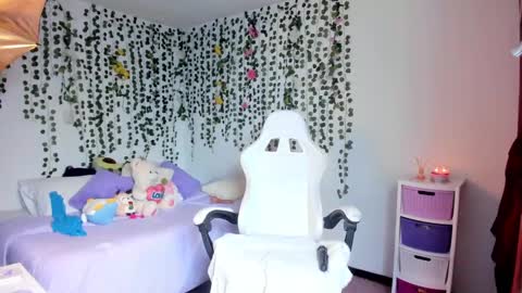 Violeta online show from 01-14-25, 07:21