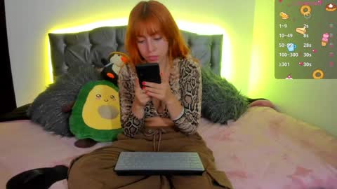 Violeta  Help me reach 150 thumbs up    online show from 12-16-24, 10:56